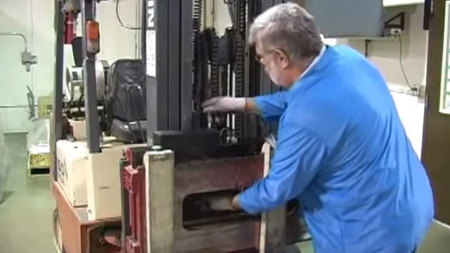 CLS Cargo Lift Scale Installation